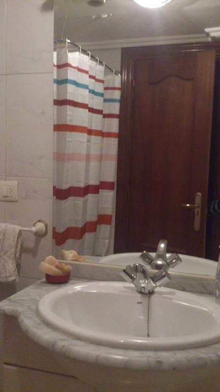 Hostal Hilton Burgos Exterior photo